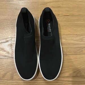Blondo black shoes